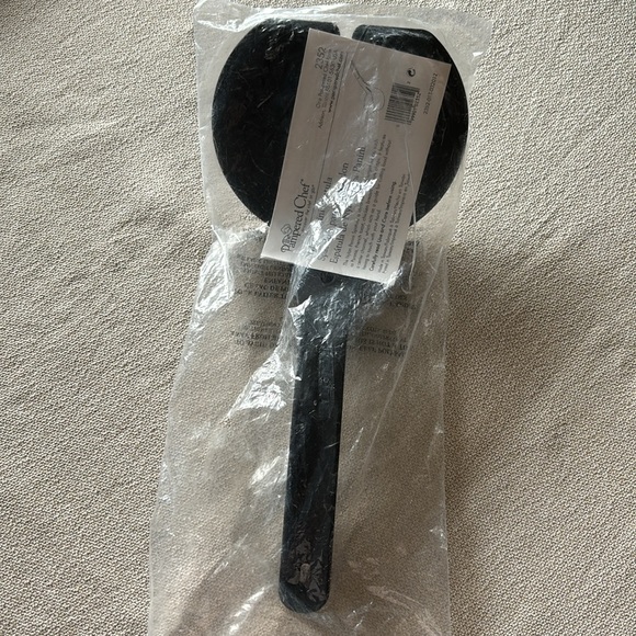Pampered Chef Nylon Panini Spatula - Picture 3 of 3